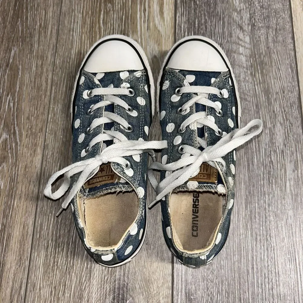 Converse previously owned